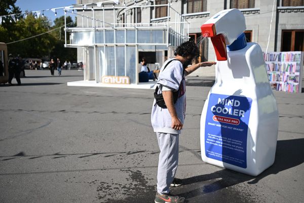 Ежегодная выставка вузов и академических институтов Неделя науки на площади Свободы (30 сентября 2025). Ереван - Sputnik Армения