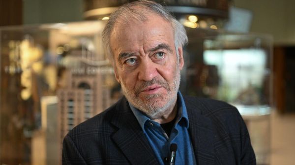 Художественный руководитель-директор, главный дирижер Мариинского театра Валерий Гергиев прибыл в Армению (1 октября 2025). Еревaн - Sputnik Армения