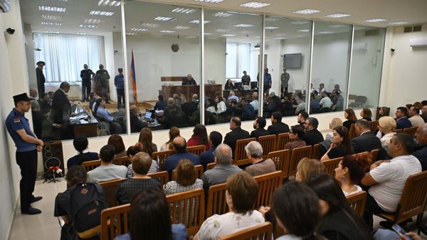 Բագրատ սրբազանի և 17 համակիրների գործով դատական նիստ - Sputnik Արմենիա