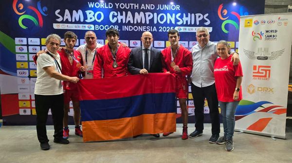 Сейран Саруханян стал серебряным призёром чемпионата мира по самбо среди юниоров и молодёжи в весовой категории до 88 кг - Sputnik Армения