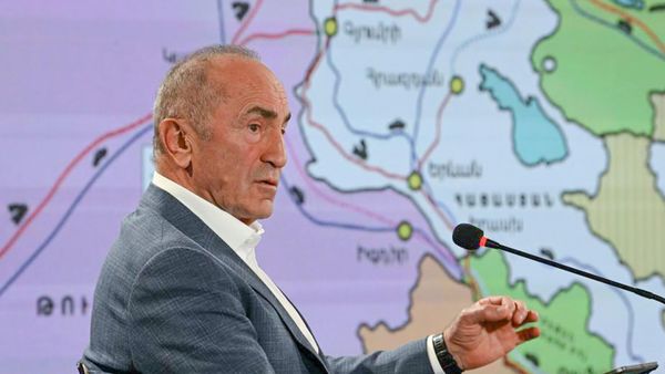 Пресс-конференция второго президента РА Роберта Кочаряна (7 октября 2025). Еревaн - Sputnik Армения