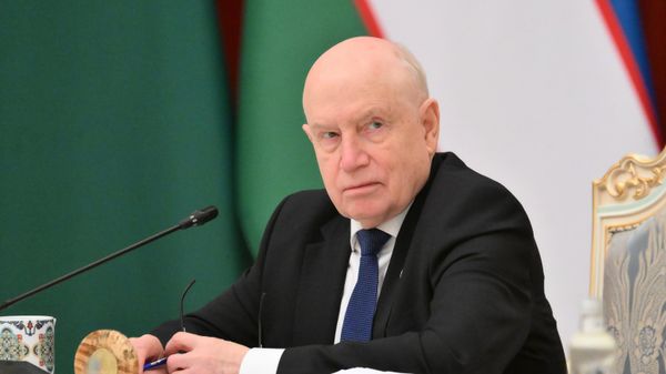 Генеральный секретарь СНГ Сергей Лебедев на заседании совета глав государств СНГ в узком составе (10 октября 2025). Душанбе - Sputnik Армения
