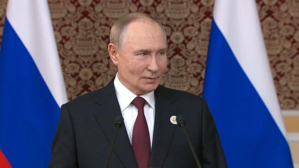 Путин: Не мне решать, кому должны присуждать Нобелевскую премию, но Трамп много делает для разрешения сложных и длящихся десятилетия конфликтов - Sputnik Армения