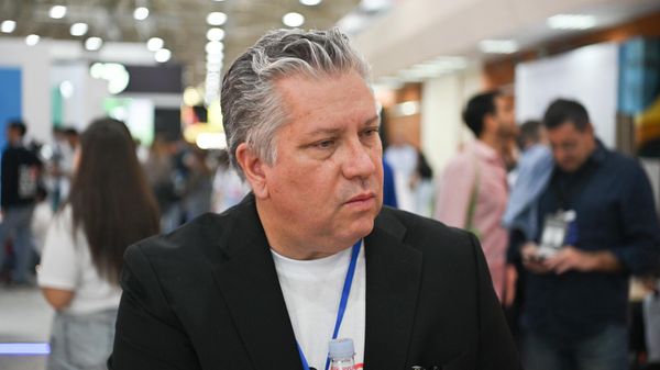 Сооснователь стартапа Jinja.app Тодд Фабахер на выставке высоких технологий DigiTec 2025 в Ереване - Sputnik Армения