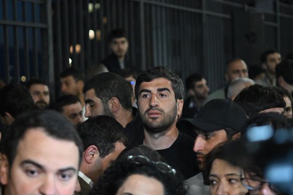 Հակակոռուպցիոն դատարանի մոտ - Sputnik Արմենիա
