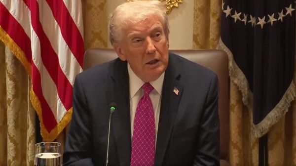 Саммит РФ — США в Венгрии планируется двусторонним, заявил Трамп - Sputnik Армения