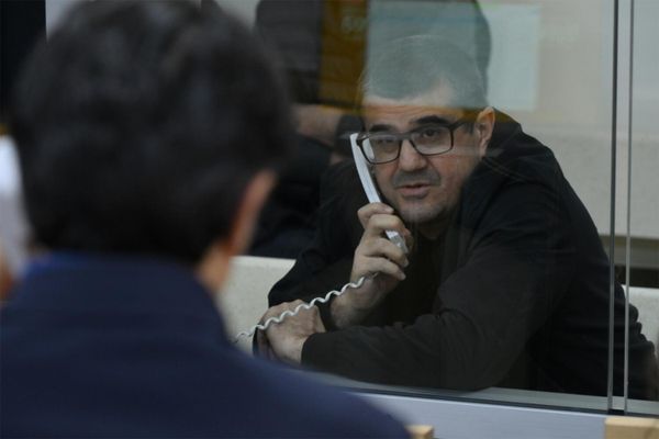 Судебное заседание над армянским военно-политическим руководством Нагорного Карабаха (17 октября 2025). Баку - Sputnik Армения
