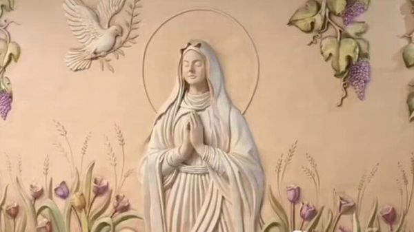 Станция метро Святая Мария, в оформлении которой использованы панно на христианскую тематику, вскоре откроется в Тегеране - Sputnik Армения