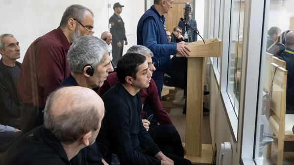 Судебное заседание над армянским военно-политическим руководством Нагорного Карабаха (23 октября 2025). Баку - Sputnik Армения