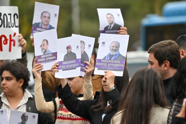Акция протеста у здания Национального собрания (29 октября 2025). Еревaн Акция протеста у здания Национального собрания (29 октября 2025). Еревaн - Sputnik Армения
