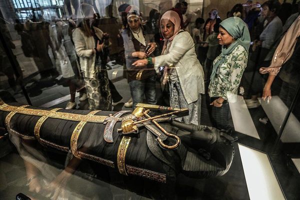 Один из экспонатов Большого Египетского музея - Sputnik Армения