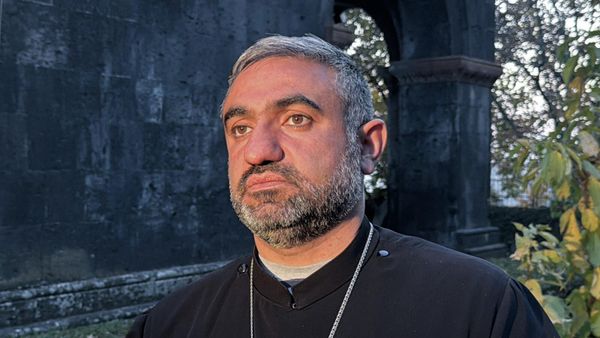 Տեր Փառեն քահանա Առաքելյան - Sputnik Արմենիա