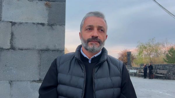 Настоятель церкви Святого Креста в Апаране Отец Муше Ваанян - Sputnik Армения