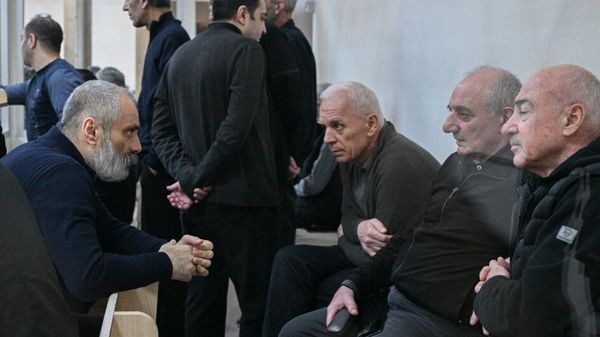 Судебное заседание над армянским военно-политическим руководством Нагорного Карабаха (13 ноября 2025). Баку - Sputnik Армения