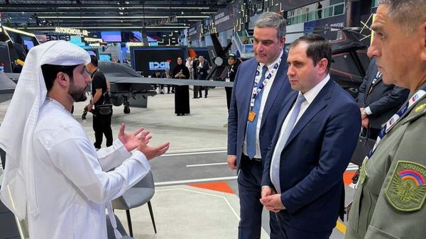 Министр обороны Сурен Папикян принял участие в торжественной церемонии открытия международной выставки Dubai Airshow 2025 (17 ноября 2025). Дубай - Sputnik Армения