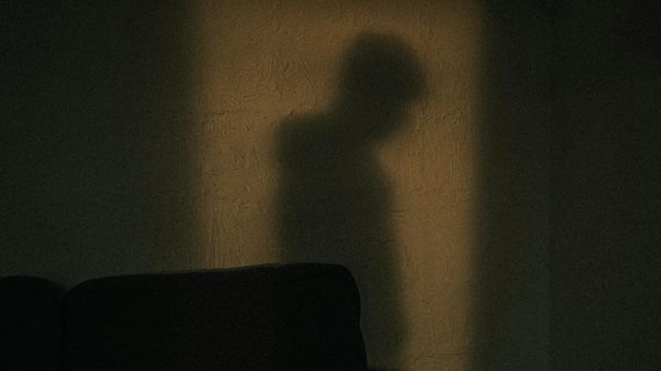 Силуэт подростка - Sputnik Армения