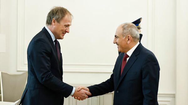 Премьер-министр Никол Пашинян принял основателя компании Proud Engineers Таави Котку (25 ноября 2025). Еревaн - Sputnik Армения