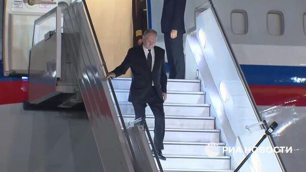 Моди лично встретил прилетевшего в Индию Путина. - Sputnik Արմենիա