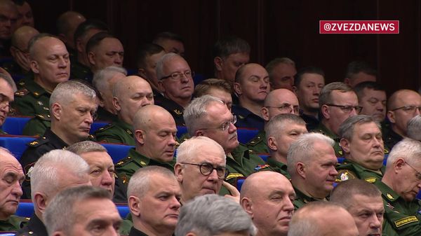 На боевое дежурство заступил первый полк, оснащенный зенитной ракетной системой С-500, способной поражать цели в ближнем космосе - Sputnik Армения