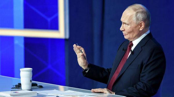  Путин отвечает на вопрос корреспондента БиБиСи - Sputnik Արմենիա