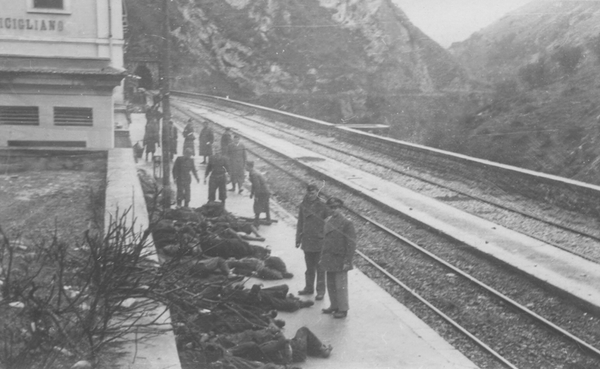 Երկաթուղային աղետ Իտալիայում1944 թվականի մարտի 2-ից 3-ը Բալվանոյում գնացքի բեռնատար վագոններում ավելի քան 500 մարդ մահացավ շոգեքարշի վառարանից ածխածնի երկօքսիդի և այրման այլ արտադրանքների թունավորումից - Sputnik Արմենիա