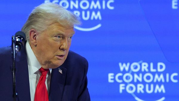 Президент США Дональд Трамп выступает на 56-м ежегодном Всемирном экономическом форуме (21 января 2026). Давос - Sputnik Армения