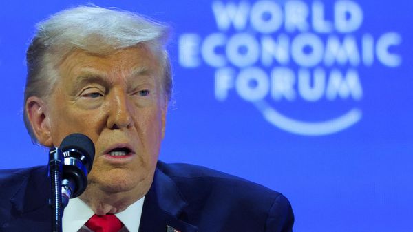 Президент США Дональд Трамп выступает на 56-м ежегодном Всемирном экономическом форуме (21 января 2026). Давос - Sputnik Армения