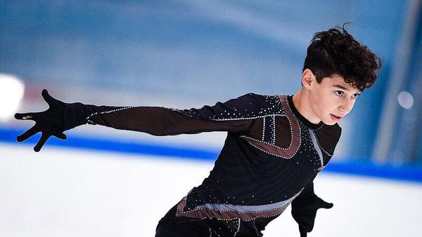 Эдуард Карартынян во время короткой программы проката юниоров 2024 (25 августа 2024). Новогорск - Sputnik Армения