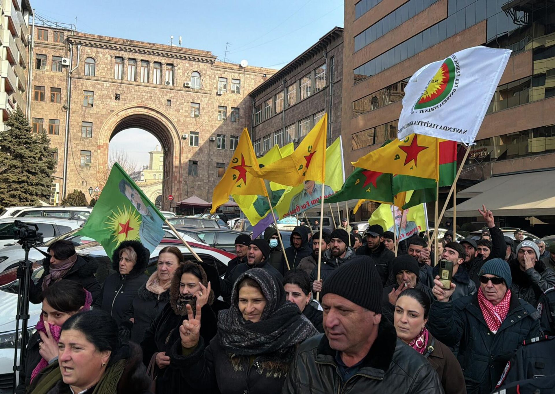 Курдская община Армении организовала акцию протеста около офиса ООН (22 января 2026). Еревaн - Sputnik Армения, 1920, 22.01.2026