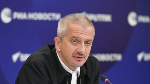 Художественный руководитель Театра на Бронной и Театра Сцены Мельников Константин Богомолов - Sputnik Армения