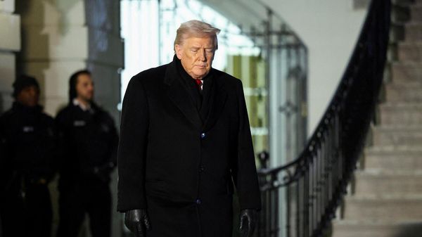 Президент США Дональд Трамп на Южной лужайке Белого дома (20 января 2026). Вашингтон - Sputnik Армения