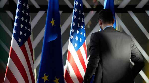 ԱՄՆ–ի և Եվրամիության դրոշներ - Sputnik Արմենիա