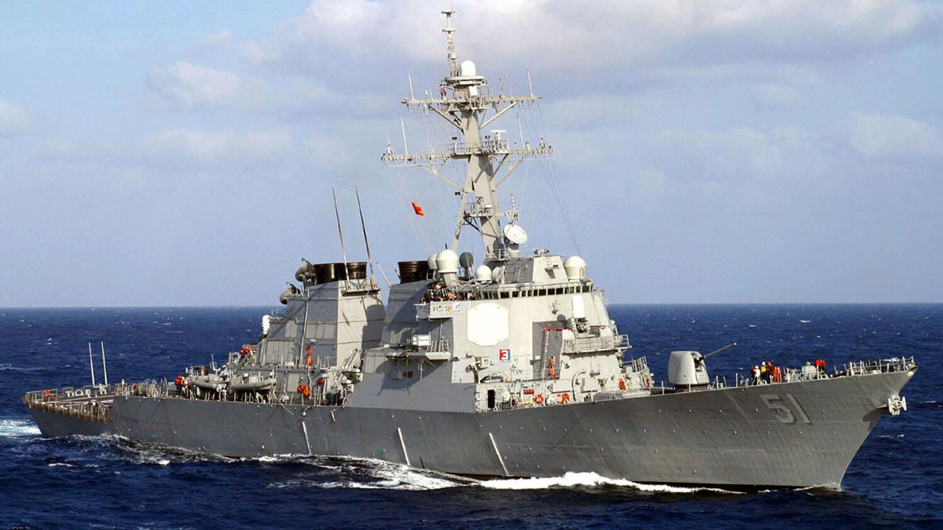 Эсминец с управляемыми ракетами USS Arleigh Burke (13 марта 2003). Средиземное море  - Sputnik Արմենիա, 1920, 22.10.2026