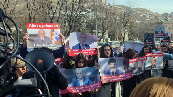 Բողոքի ակցիա ԱԺ–ի դիմաց - Sputnik Արմենիա