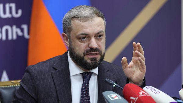 Министр экономики Геворг Папоян проводит пресс-конференцию (6 февраля 2026). Еревaн - Sputnik Армения