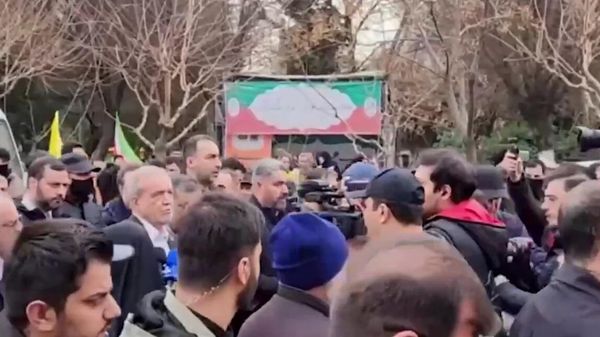 В Иране проходят многотысячные шествия, приуроченные к 47-й годовщине победы Исламской революции - Sputnik Армения