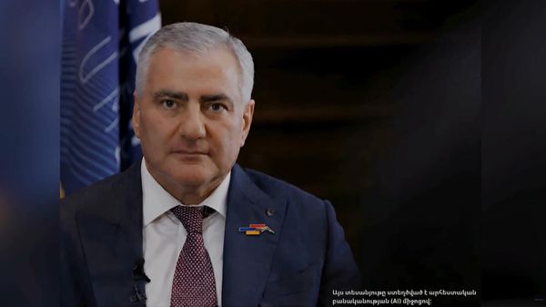 Сгенерированное ИИ видеообращение Самвела Карапетяна во время презентации партии Сильная Армения (12 февраля 2026). Еревaн - Sputnik Армения