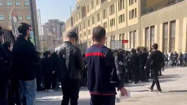 Студенты в Иране вышли на протесты - Sputnik Արմենիա