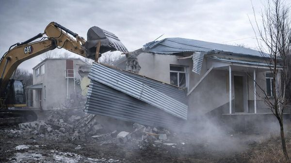 На территории озера Севан демонтировали 65 зданий, построенных ниже допустимого уровня - Sputnik Армения