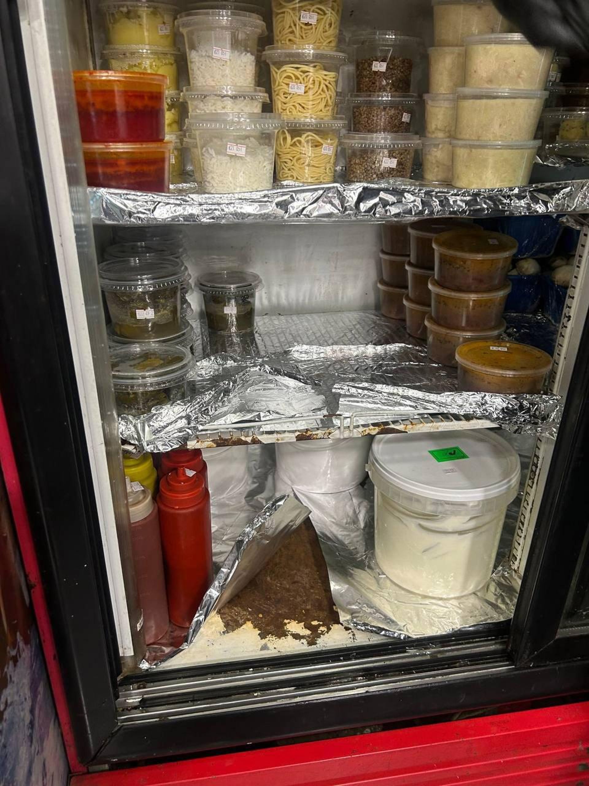 Инспекционный орган безопасности пищевых продуктов приостановили деятельность на предприятии общественного питания Карас (Ереван, Туманян, 19) - Sputnik Արմենիա, 1920, 02.03.2026