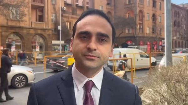 Կարմիր գծերի նպատակը մեքենաների համար լավ պայմաններ ստեղծելը չէ. Տիգրան Ավինյան - Sputnik Արմենիա