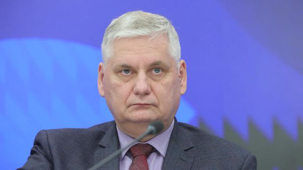 Сергей Маркедонов во время круглого стола (11 марта 2026). Москва - Sputnik Армения