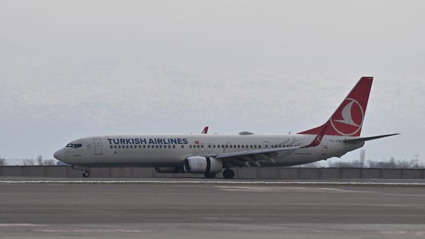 Первый рейс авиакомпании Turkish Airlines Стамбул – Ереван – Стамбул в Международном аэропорту Звартноц (11 марта 2026). Еревaн - Sputnik Армения