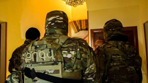 Сотрудники Лорийского областного управления уголовной полиции раскрыли случай участия или вовлечения в преступную субкультурную группировку - Sputnik Армения