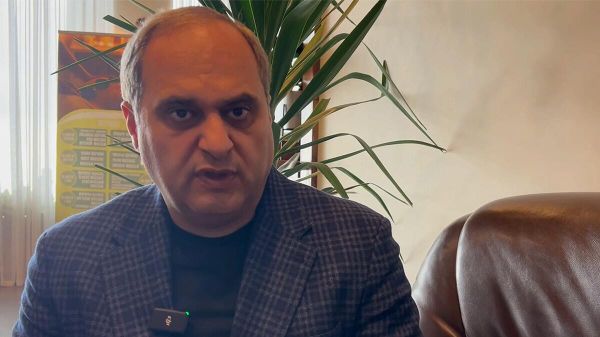 Վեհափառի` Վրաստան մեկնելու արգելքը բացասական արձագանք է ստացել միջազգային հարթակներում. Արա Զոհրաբյան - Sputnik Արմենիա