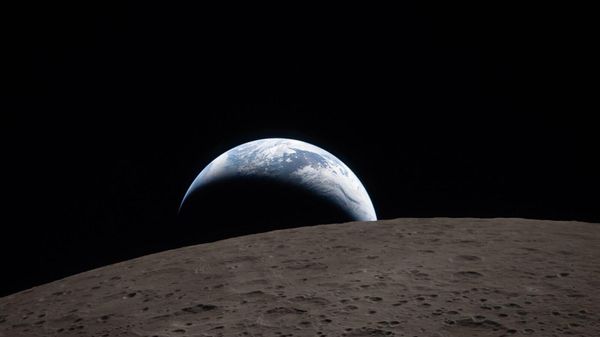 NASA опубликовало первый снимок обратной стороны Луны - Sputnik Армения
