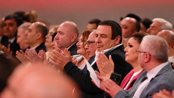 Гагик Царукян во время съезда партии Процветающая Армения и презентации программы и команды Предложение Армении (9 апреля 2026). Абовян - Sputnik Արմենիա