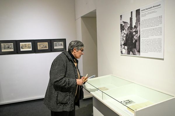 «Էդմոնդ Քեոսայան 90» ցուցահանդես «Էդմոնդ Քեոսայան 90» ցուցահանդես - Sputnik Արմենիա