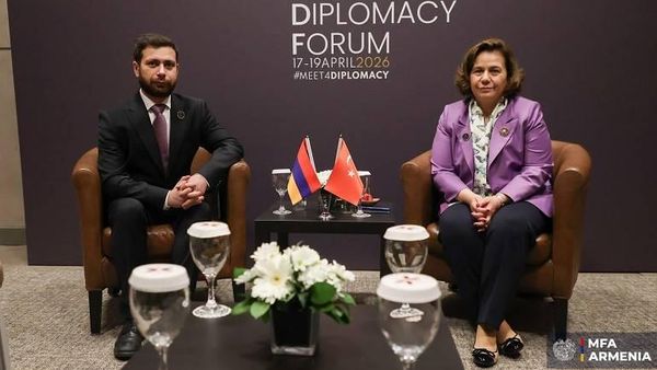 Վահան Կոստանյանն ու Բերրիս Էքինջին - Sputnik Արմենիա
