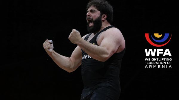 Тяжелоатлет Гарик Карапетян стал трехкратным чемпионом Европы на ЧЕ в Батуми (25 апреля 2026). Грузия - Sputnik Армения